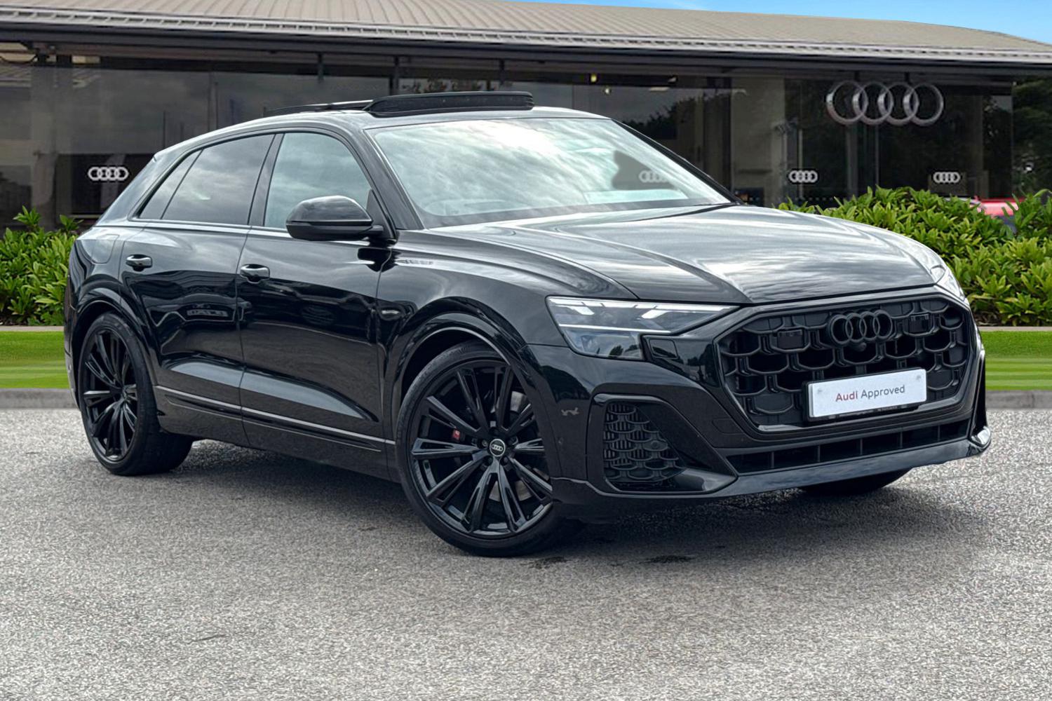 Main listing image - Audi Q8