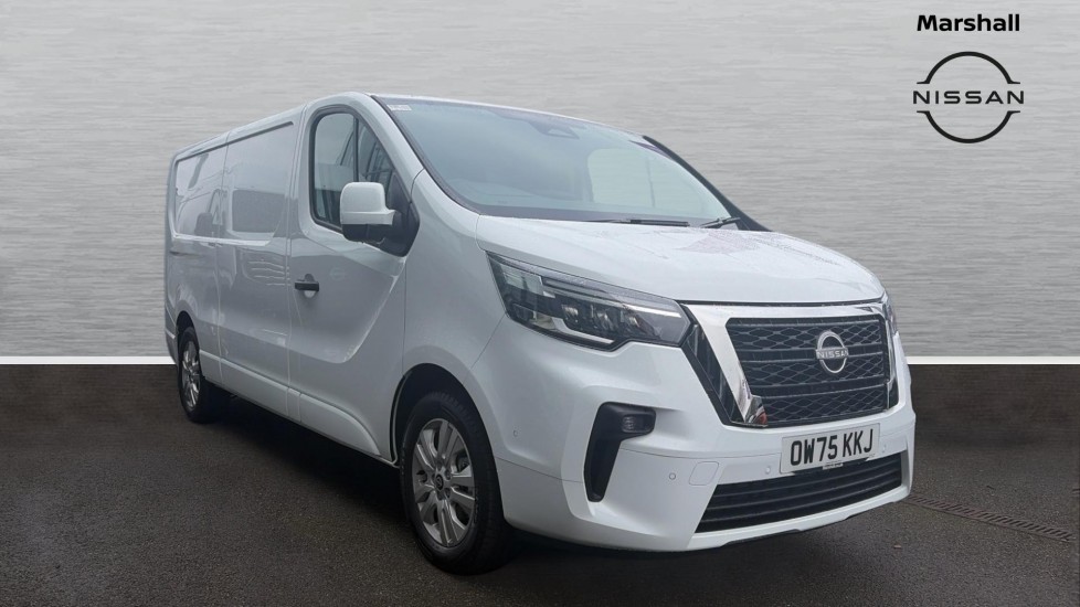 Main listing image - Nissan Primastar