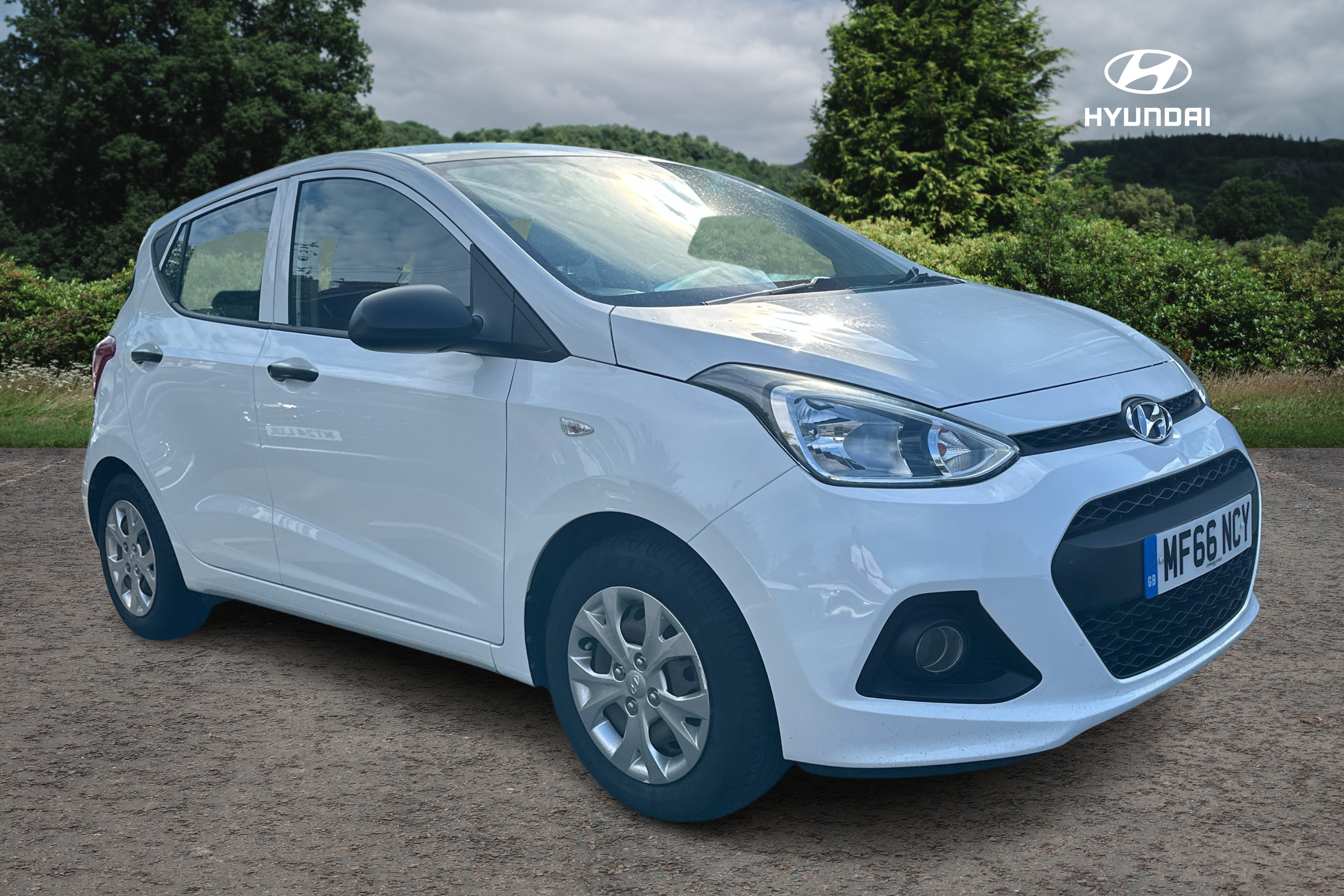 Main listing image - Hyundai i10