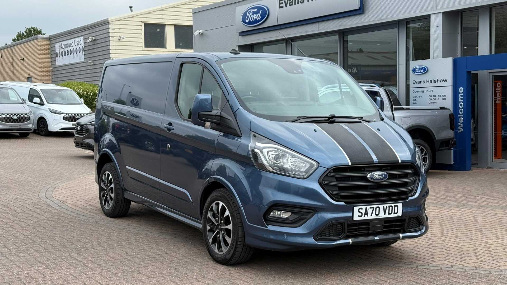 Main listing image - Ford Transit Custom