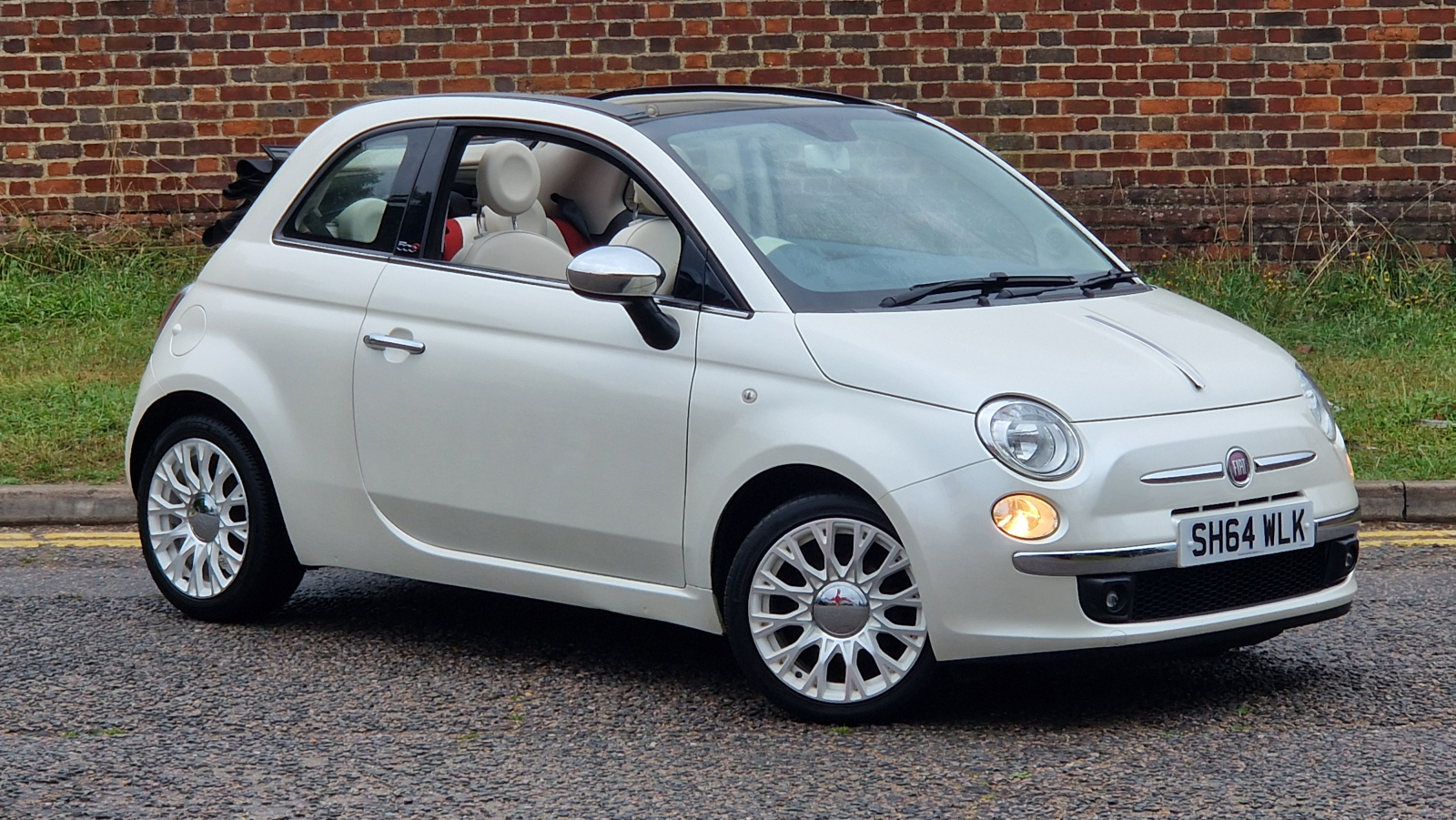 Main listing image - Fiat 500C