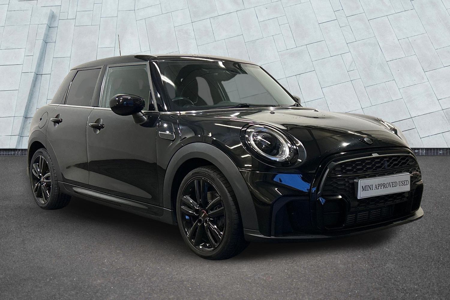 Main listing image - MINI Hatchback 5dr