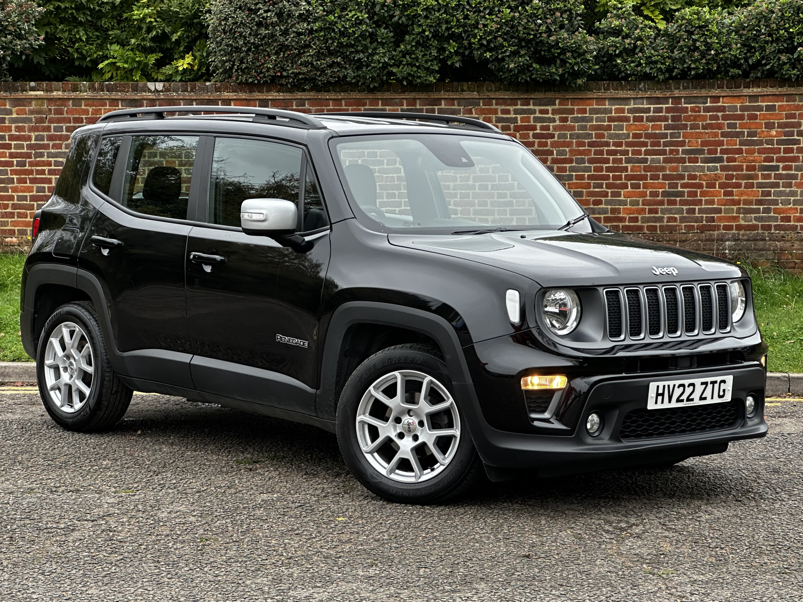 Main listing image - Jeep Renegade