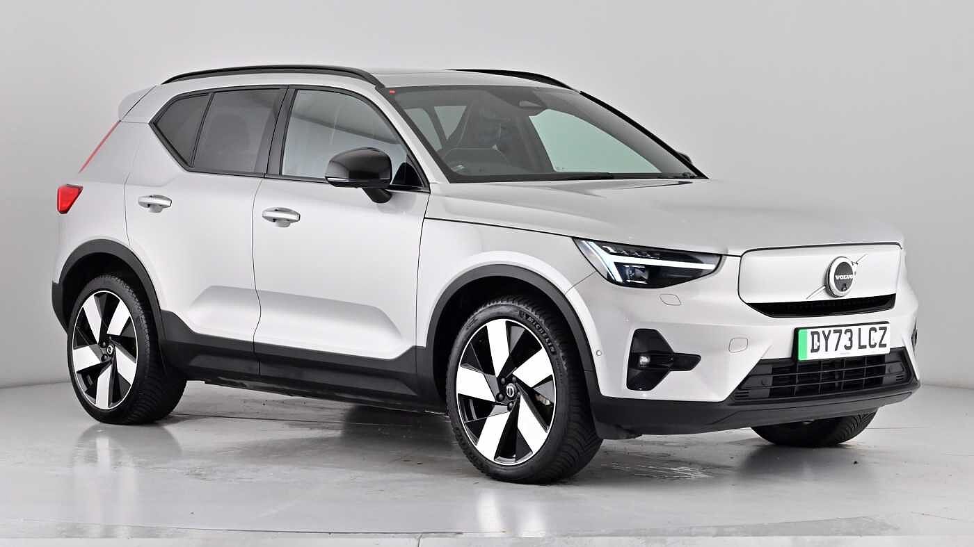 Main listing image - Volvo XC40