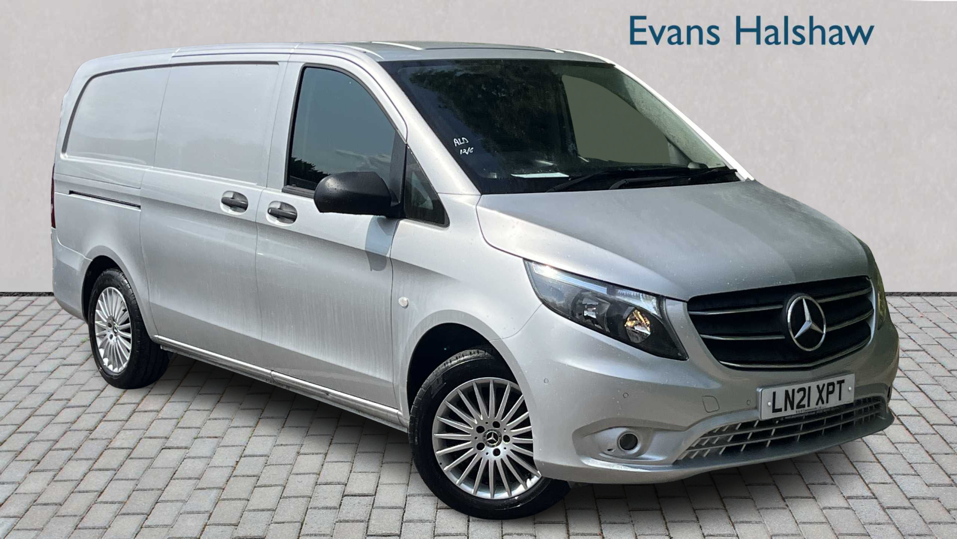 Main listing image - Mercedes-Benz Vito