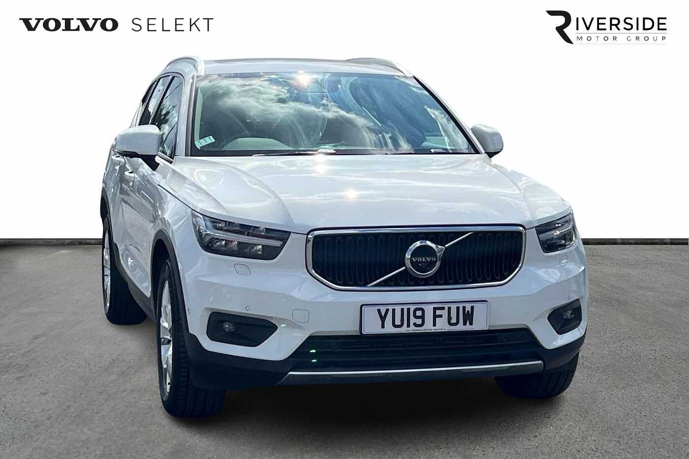 Main listing image - Volvo XC40