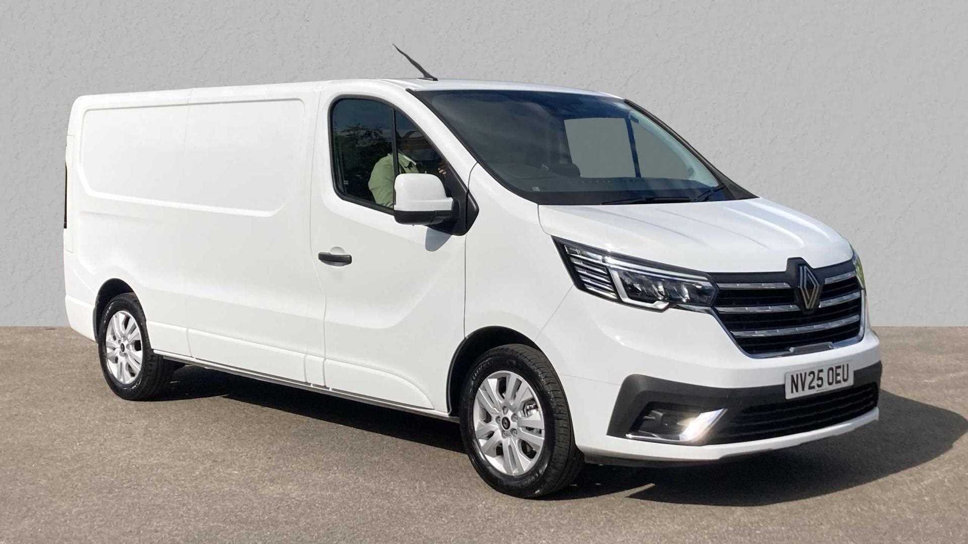 Main listing image - Renault Trafic