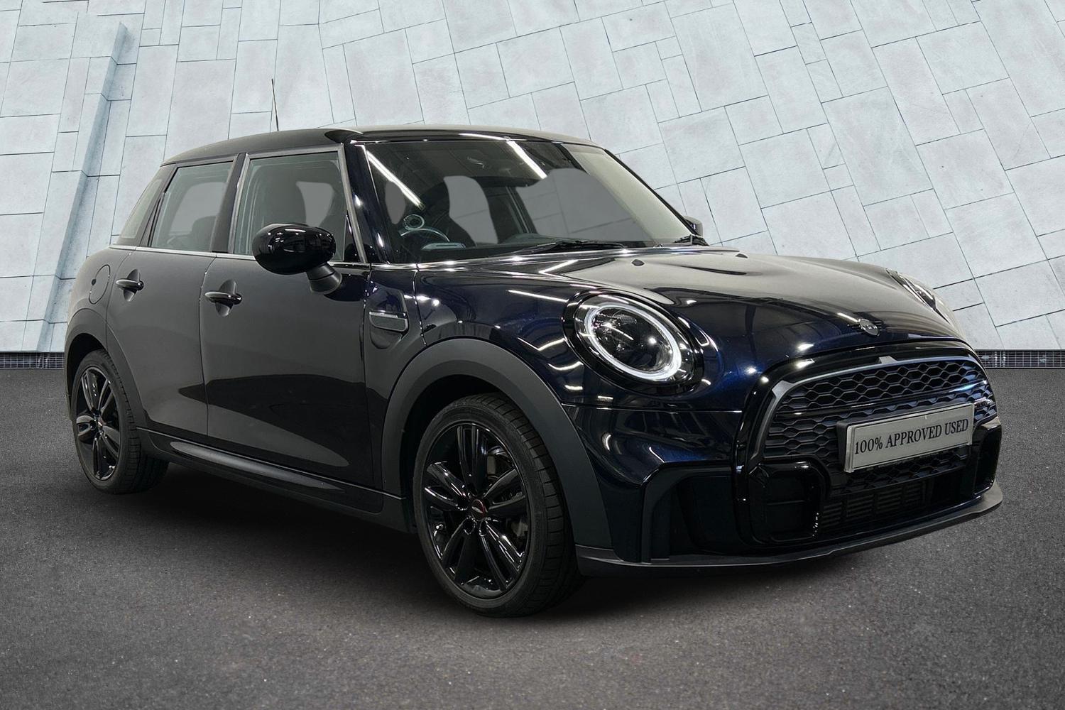 Main listing image - MINI Hatchback 5dr
