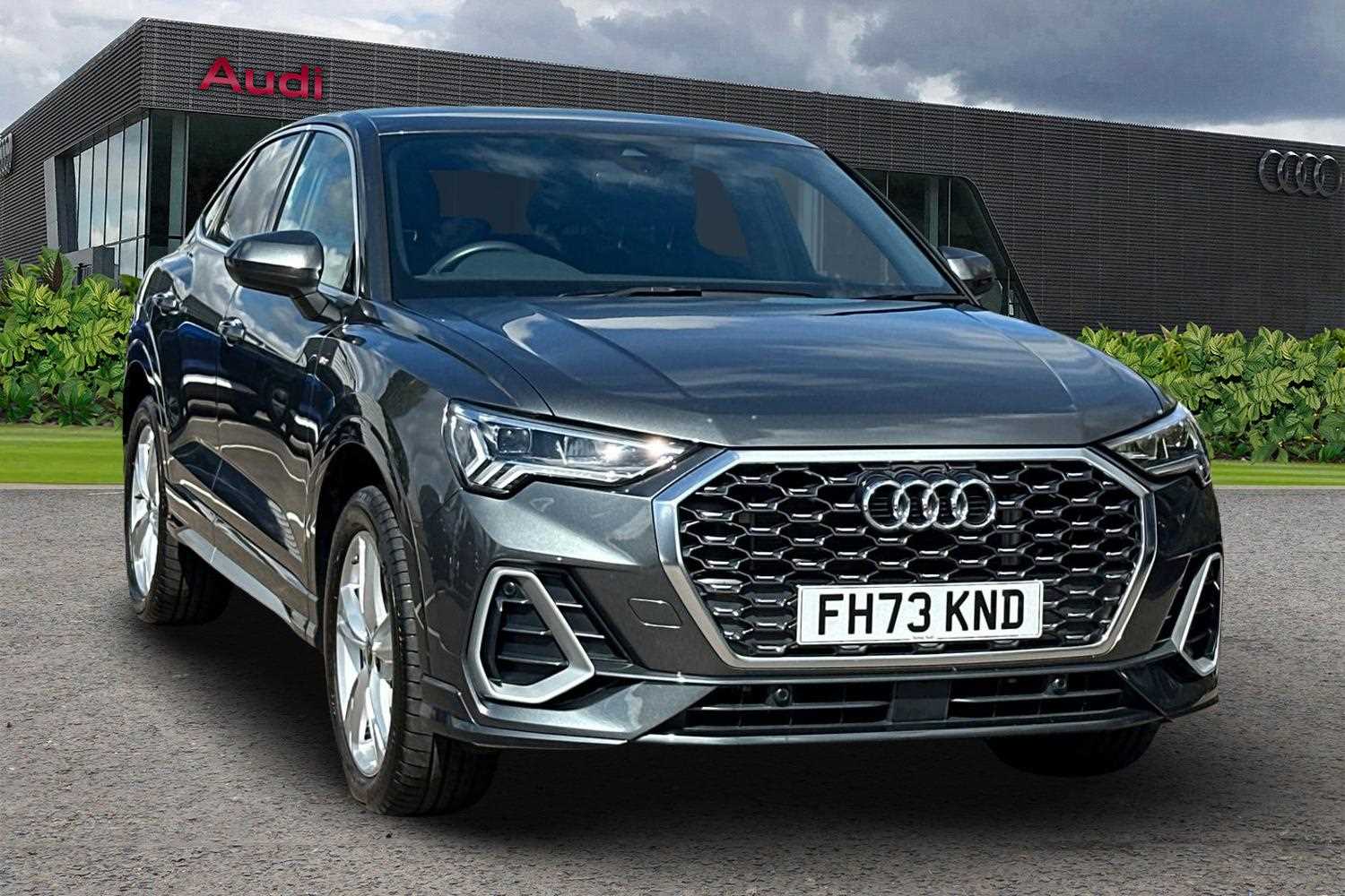 Main listing image - Audi Q3