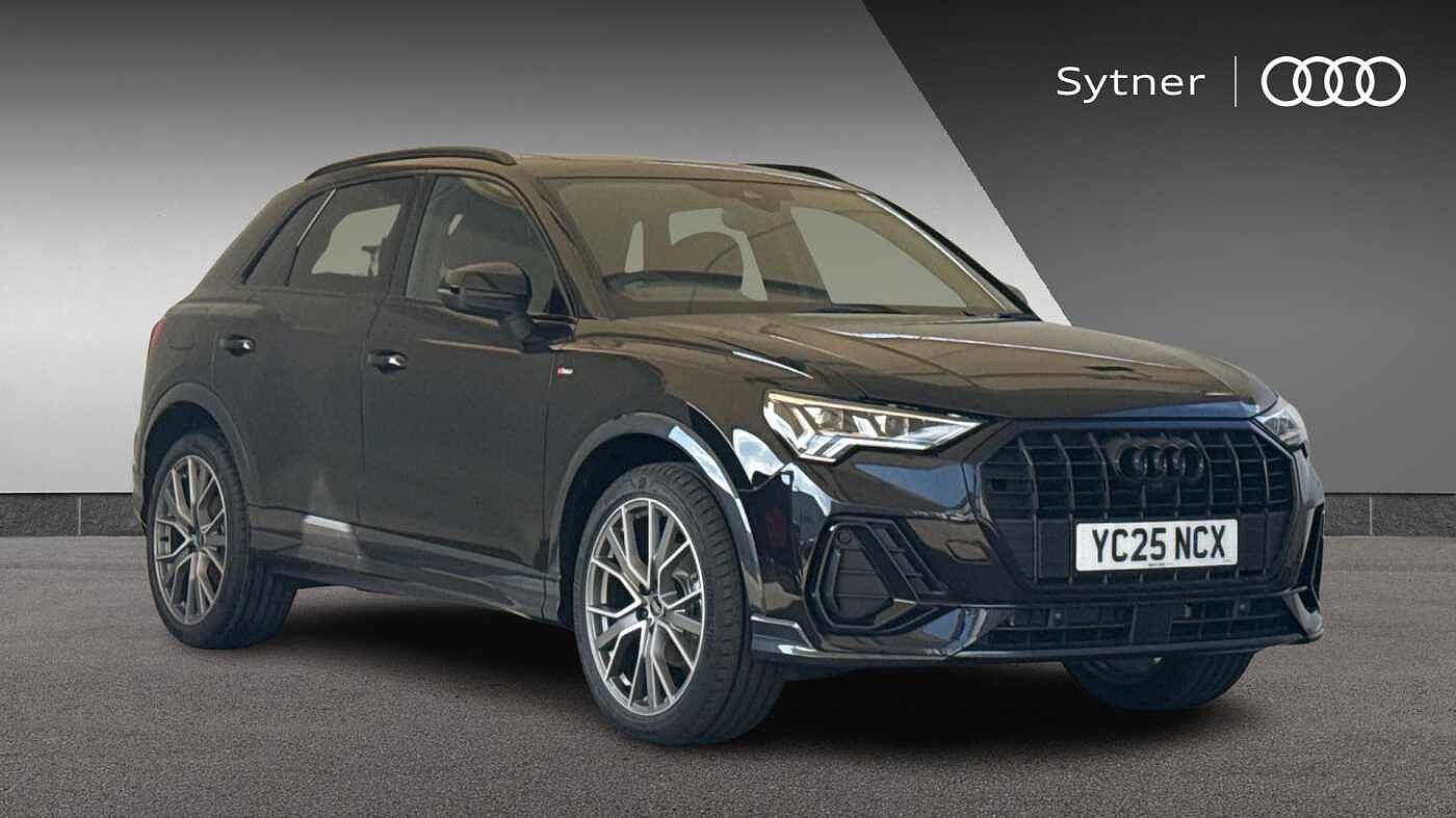 Main listing image - Audi Q3