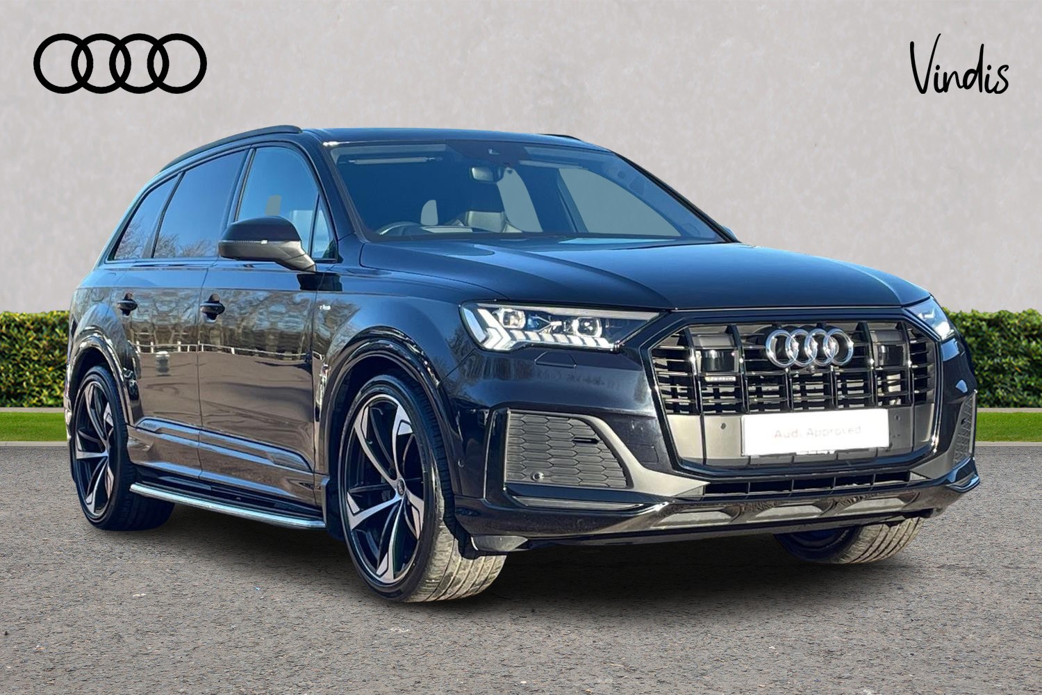 Main listing image - Audi Q7