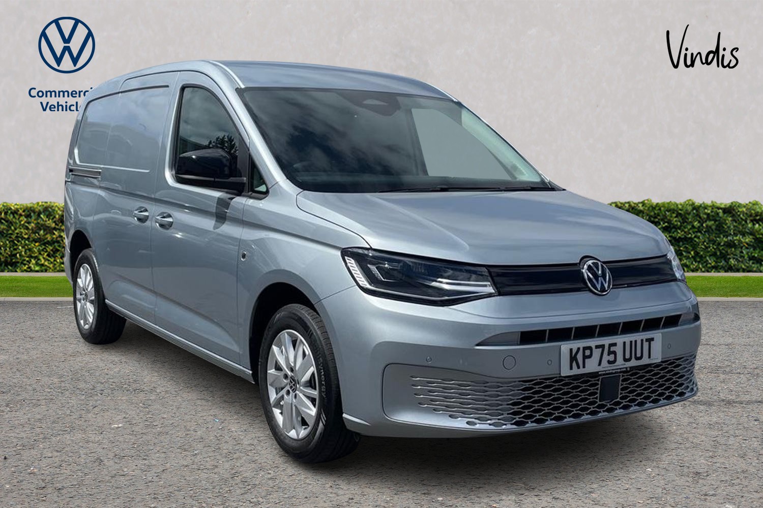 Main listing image - Volkswagen Caddy Maxi