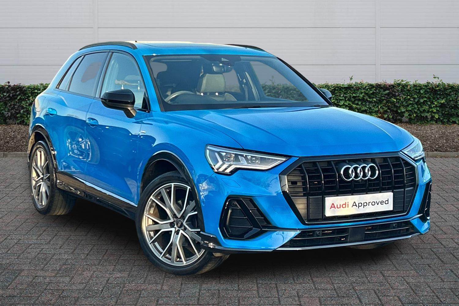 Main listing image - Audi Q3