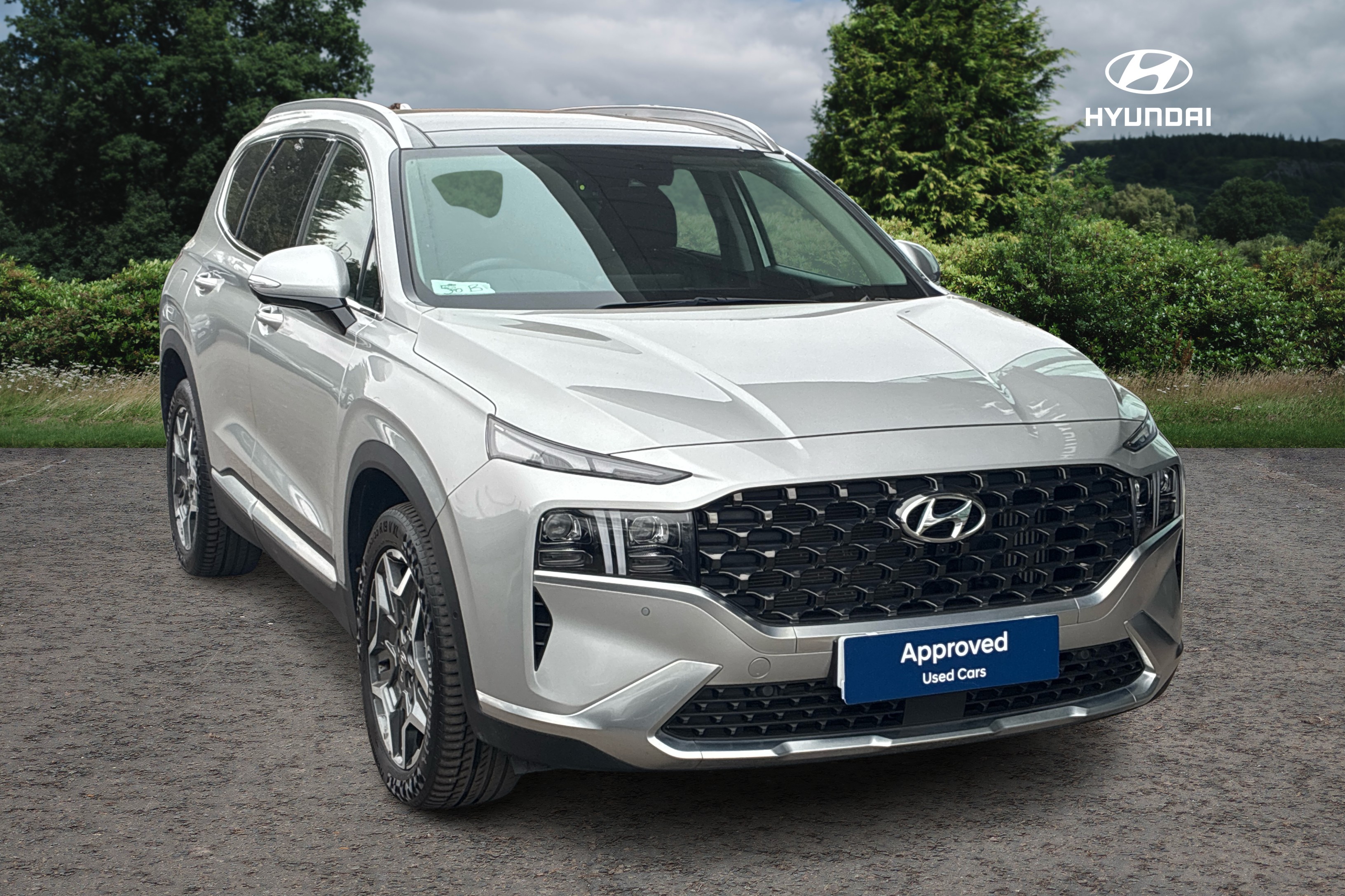 Main listing image - Hyundai Santa Fe