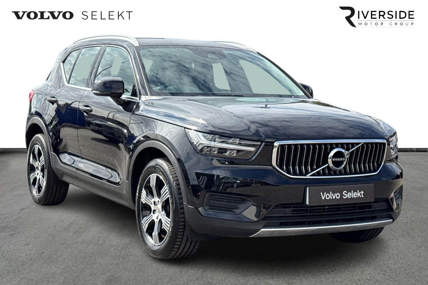 Main listing image - Volvo XC40