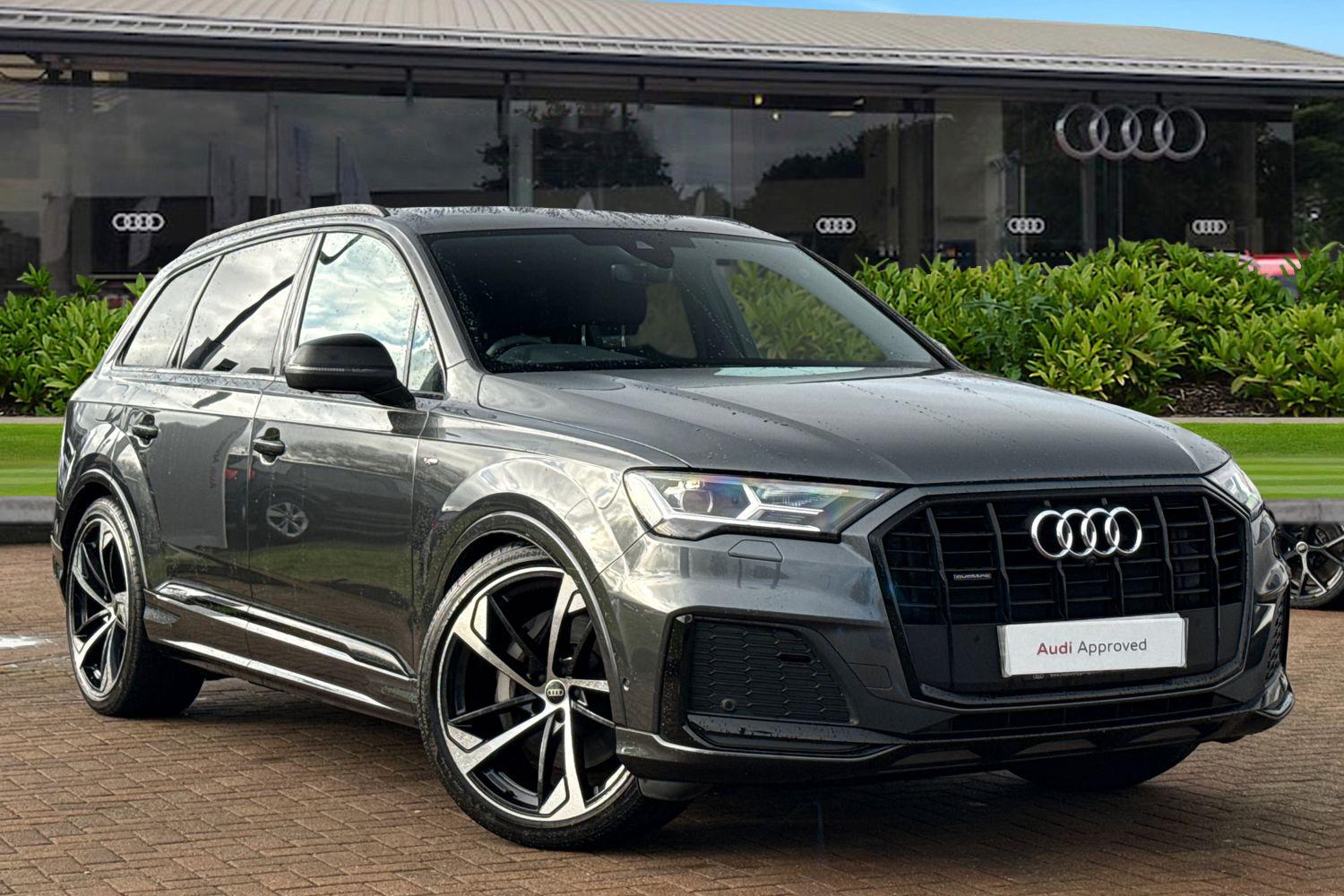 Main listing image - Audi Q7