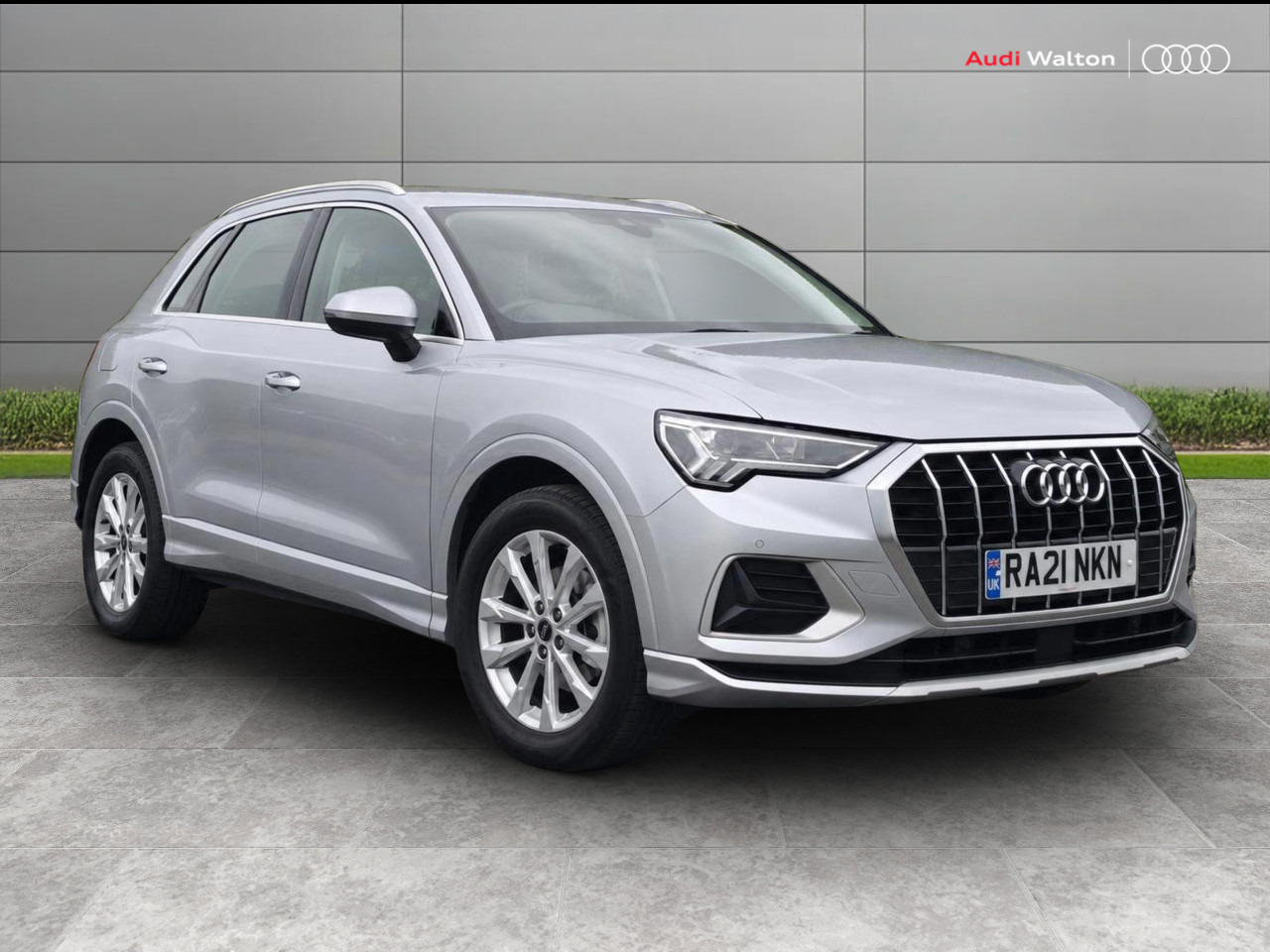 Main listing image - Audi Q3