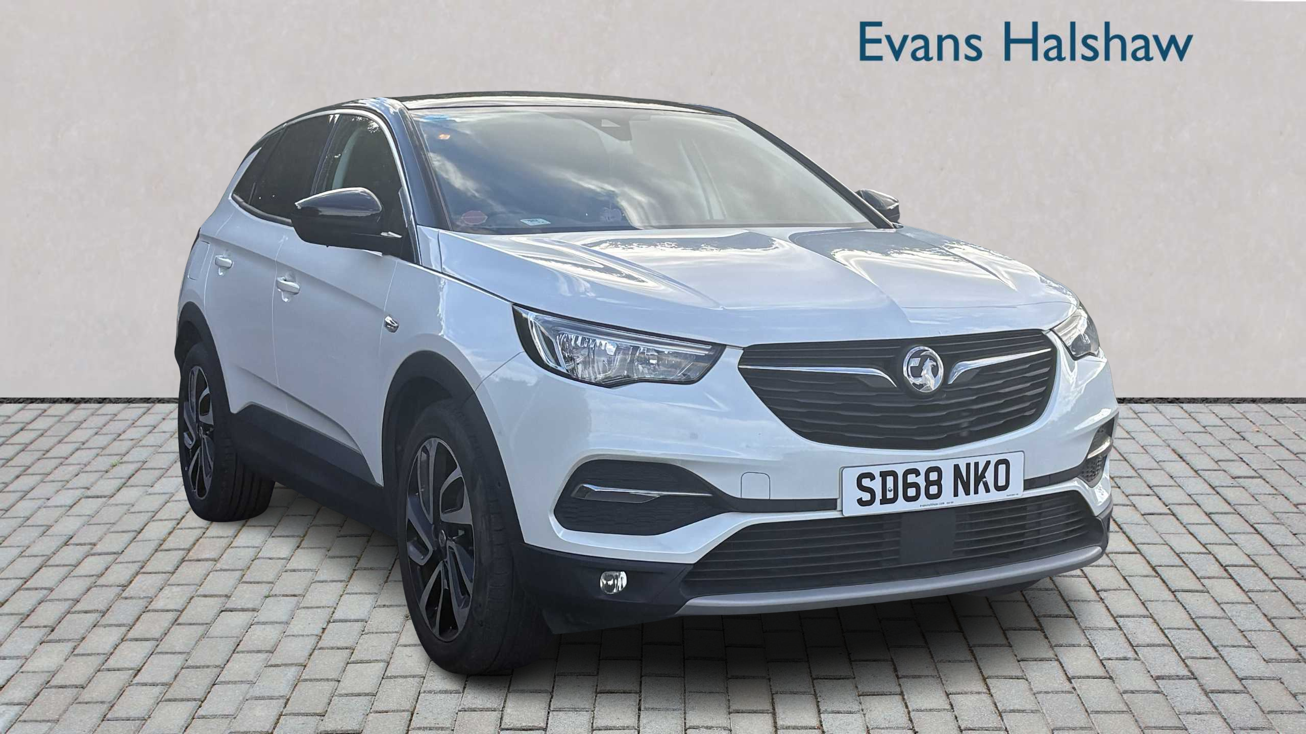 Main listing image - Vauxhall Grandland X