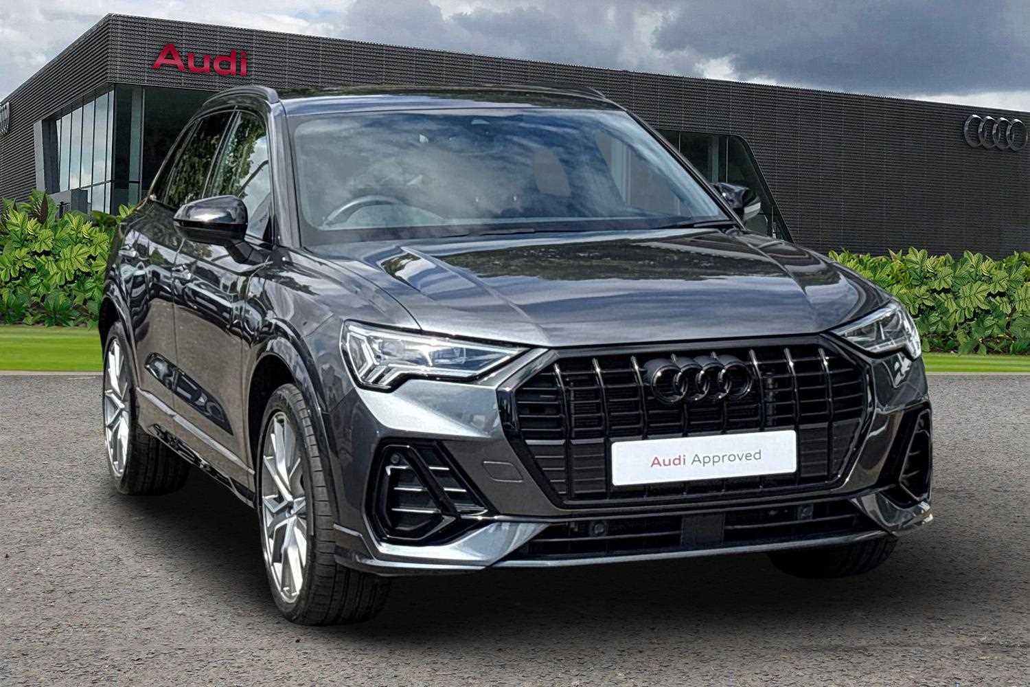 Main listing image - Audi Q3
