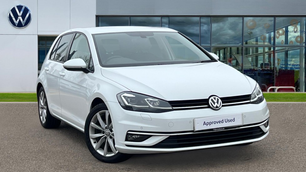 Main listing image - Volkswagen Golf
