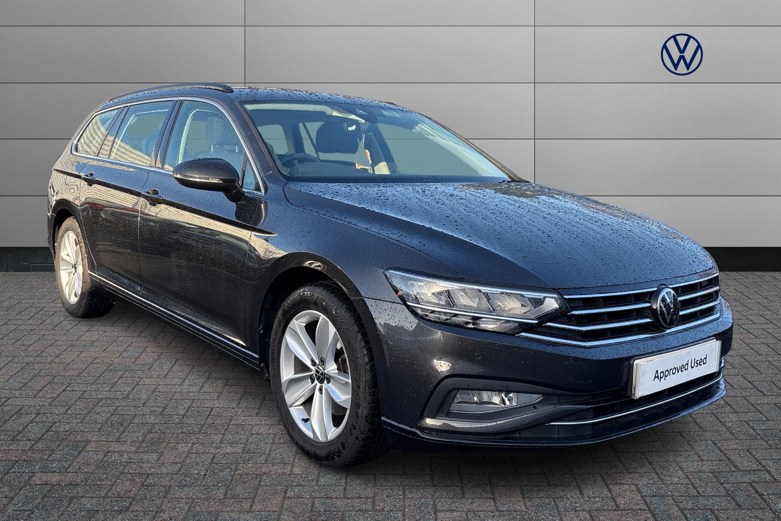 Main listing image - Volkswagen Passat Estate