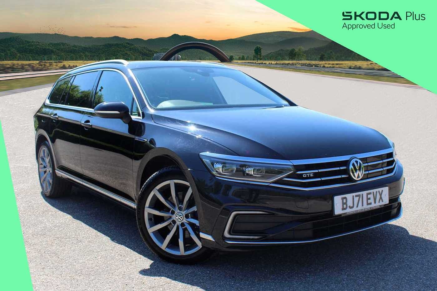 Main listing image - Volkswagen Passat GTE