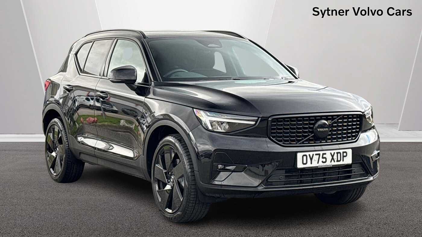 Main listing image - Volvo XC40