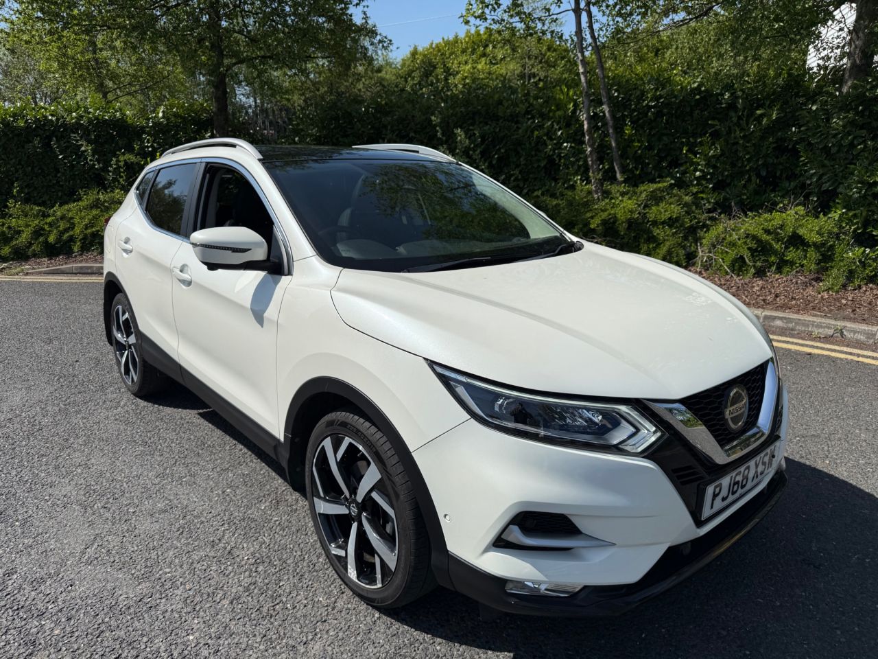 Main listing image - Nissan Qashqai