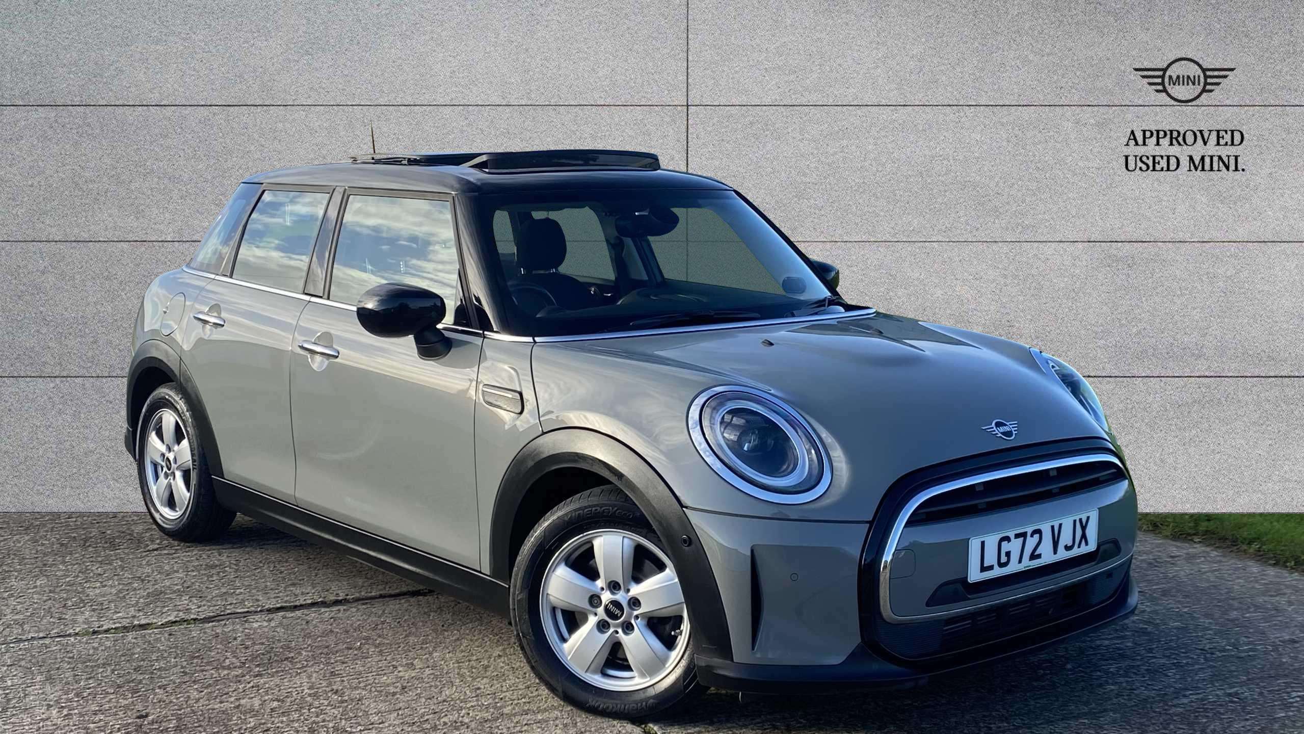 Main listing image - MINI Hatchback 5dr
