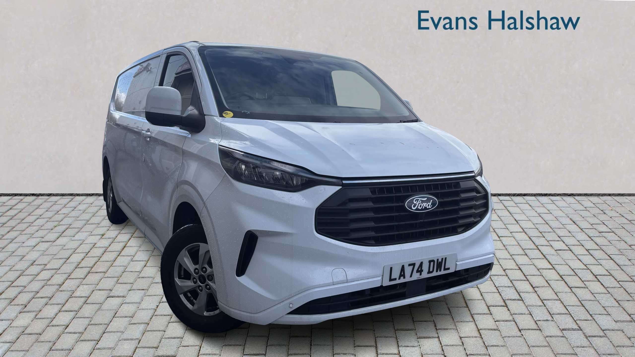 Main listing image - Ford Transit Custom