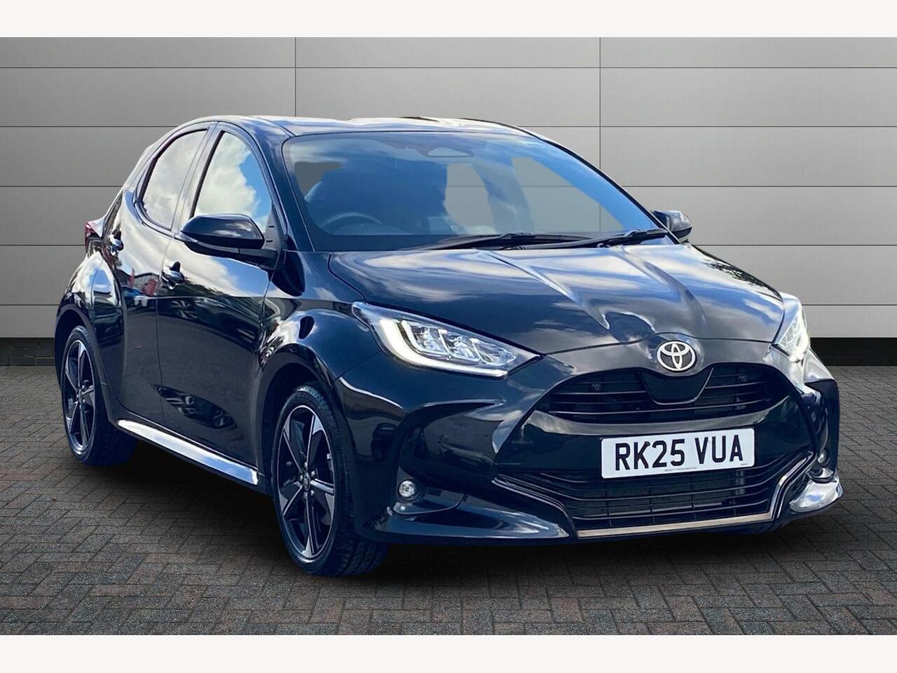 Main listing image - Toyota Yaris