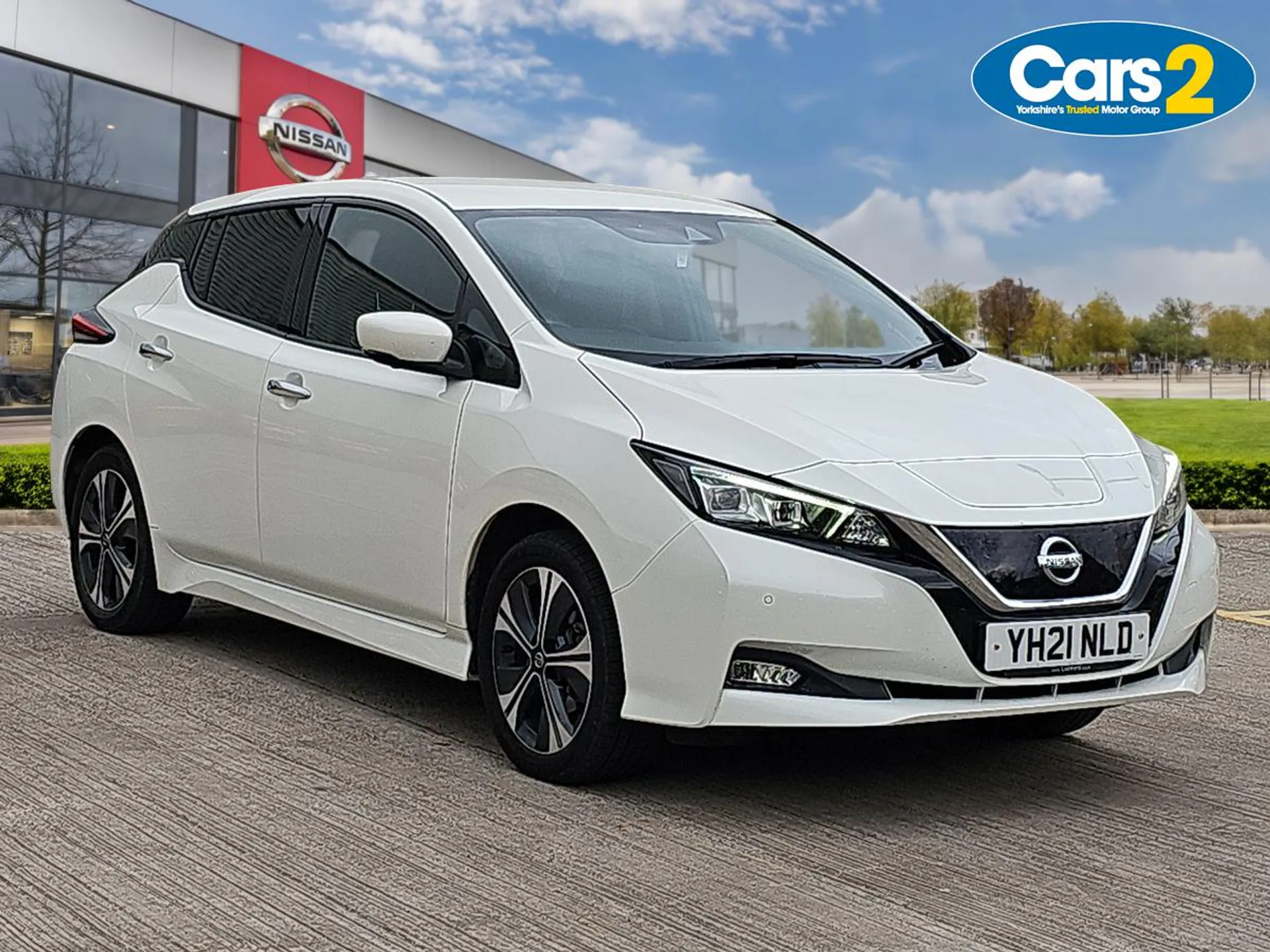 Main listing image - Nissan Leaf