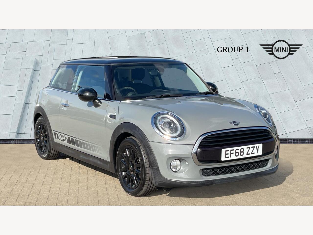 Main listing image - MINI Hatchback