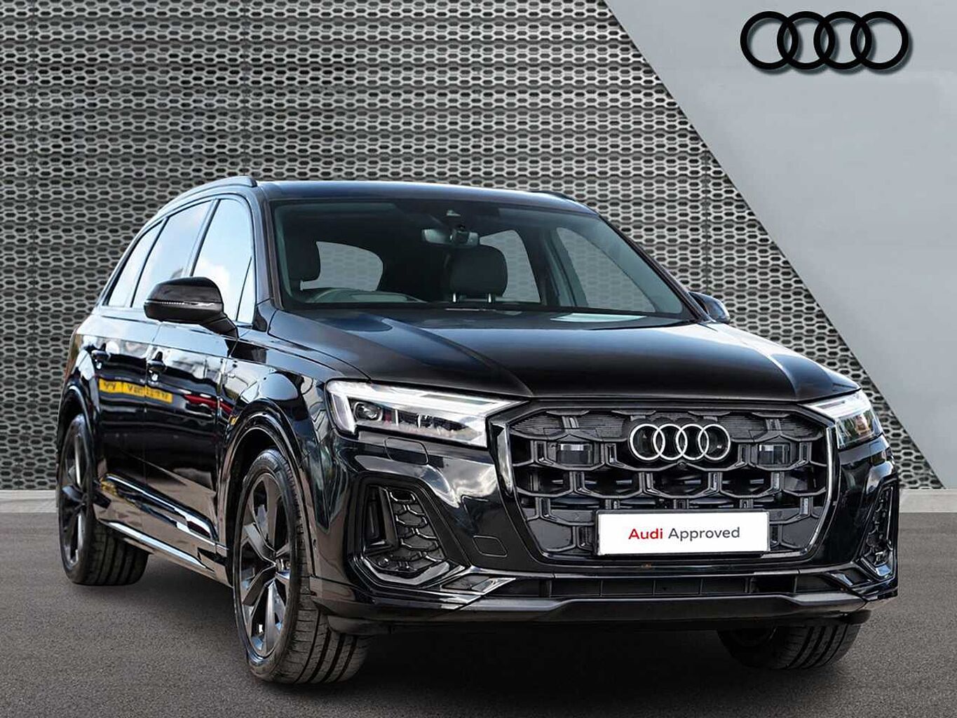 Main listing image - Audi Q7