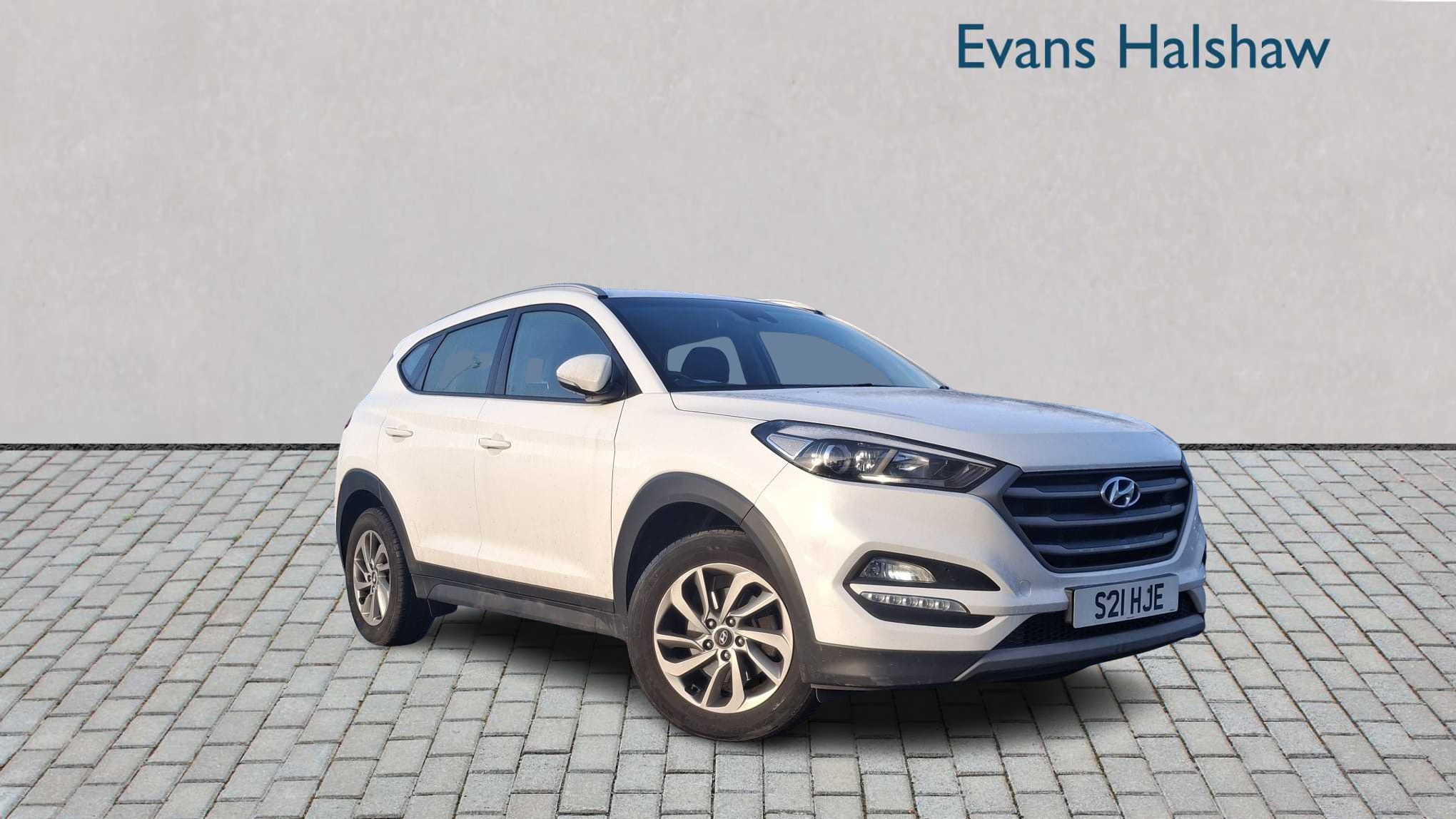 Main listing image - Hyundai Tucson