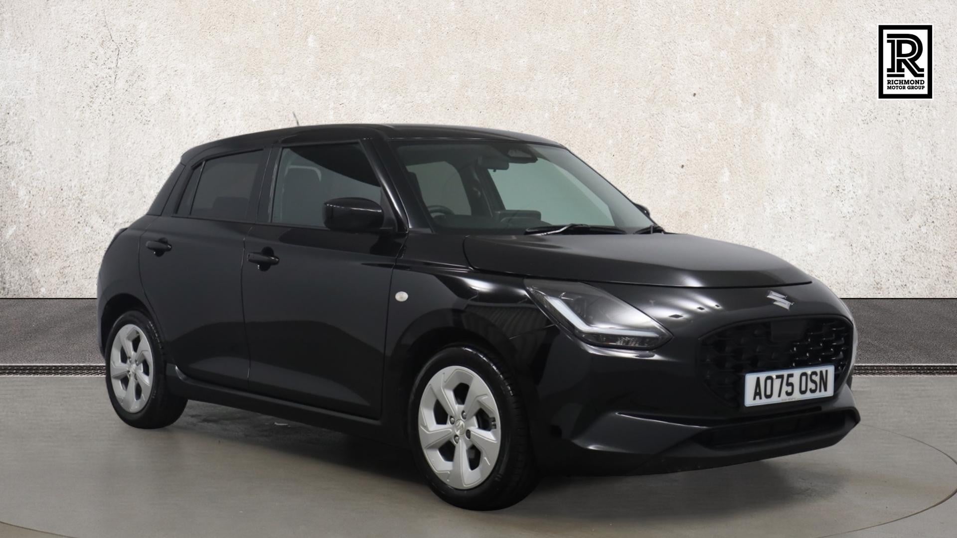 Main listing image - Suzuki Swift
