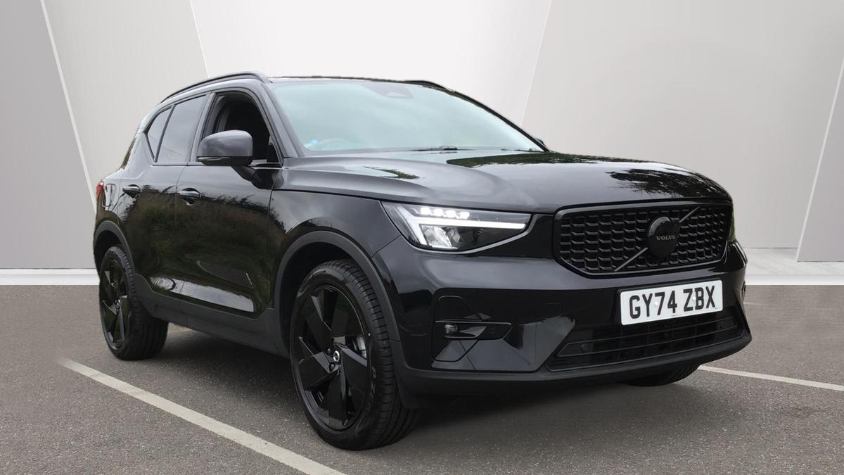 Main listing image - Volvo XC40