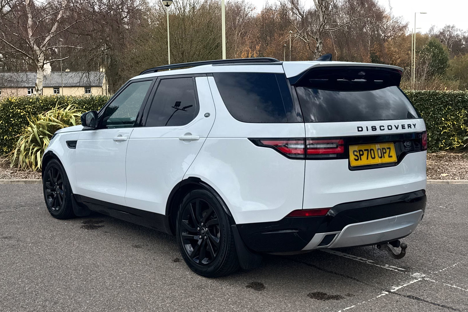 Main listing image - Land Rover Discovery