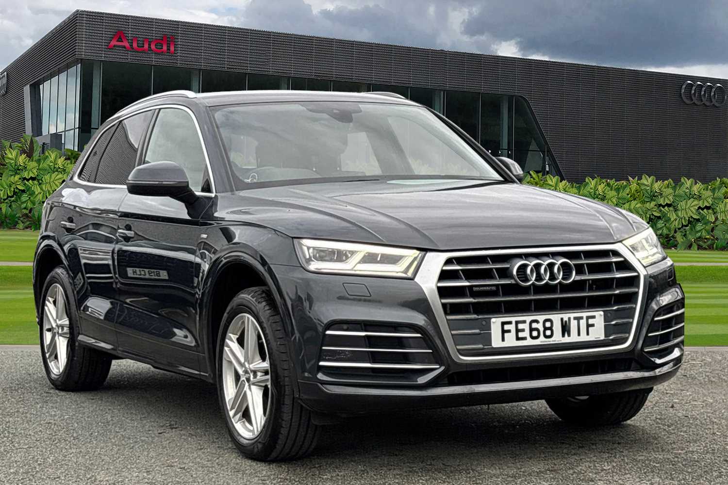 Main listing image - Audi Q5