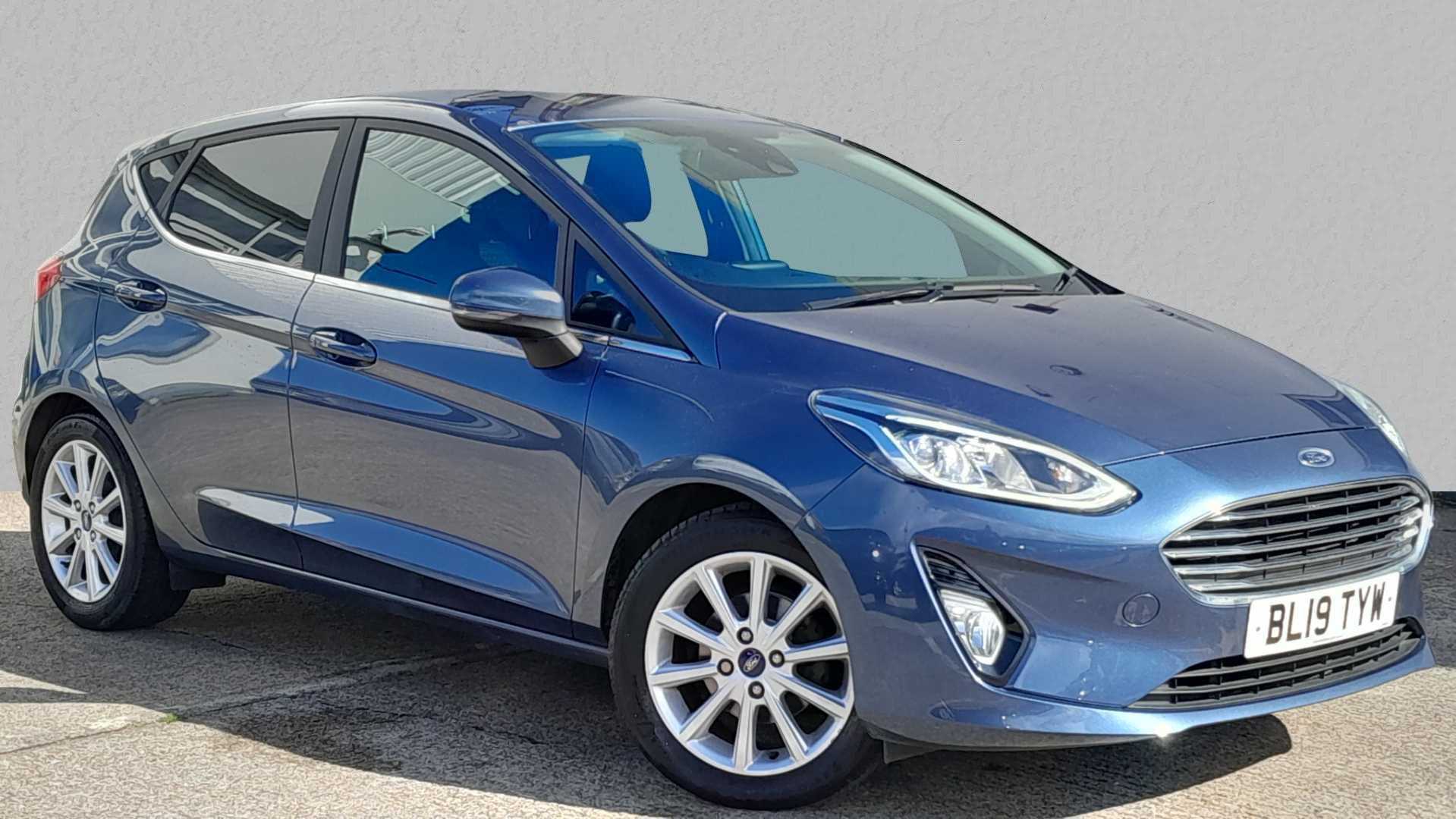 Main listing image - Ford Fiesta