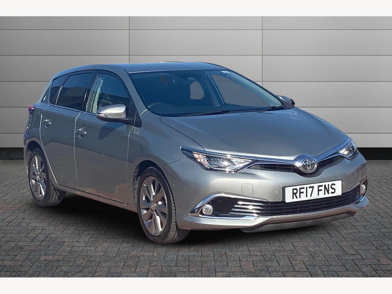 Main listing image - Toyota Auris
