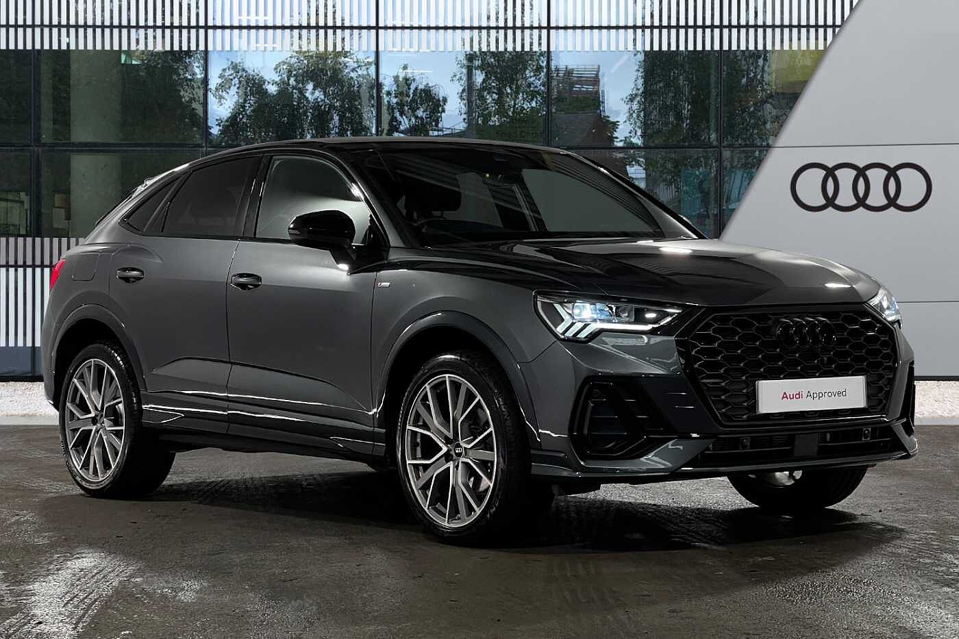 Main listing image - Audi Q3