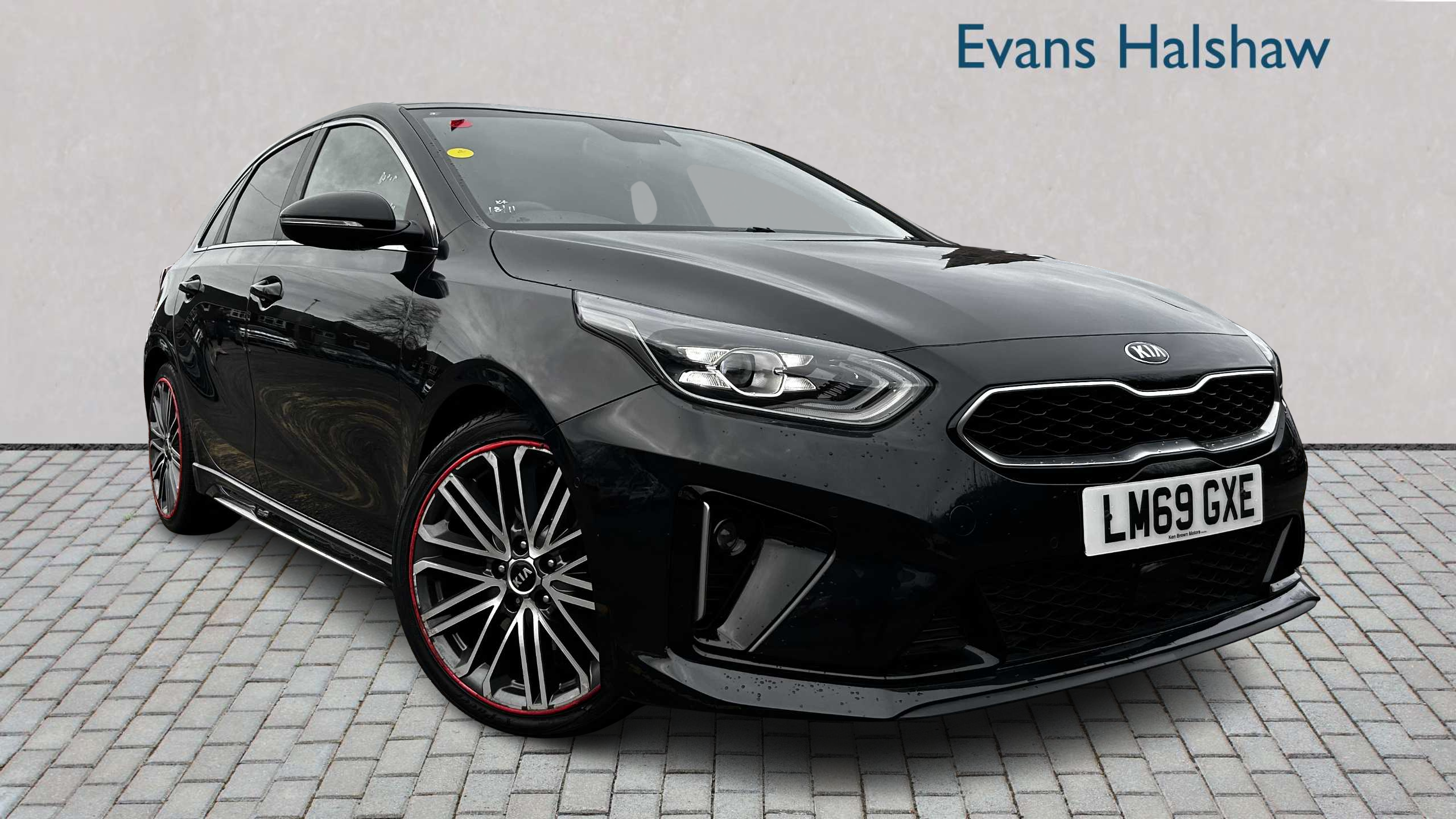 Main listing image - Kia Ceed