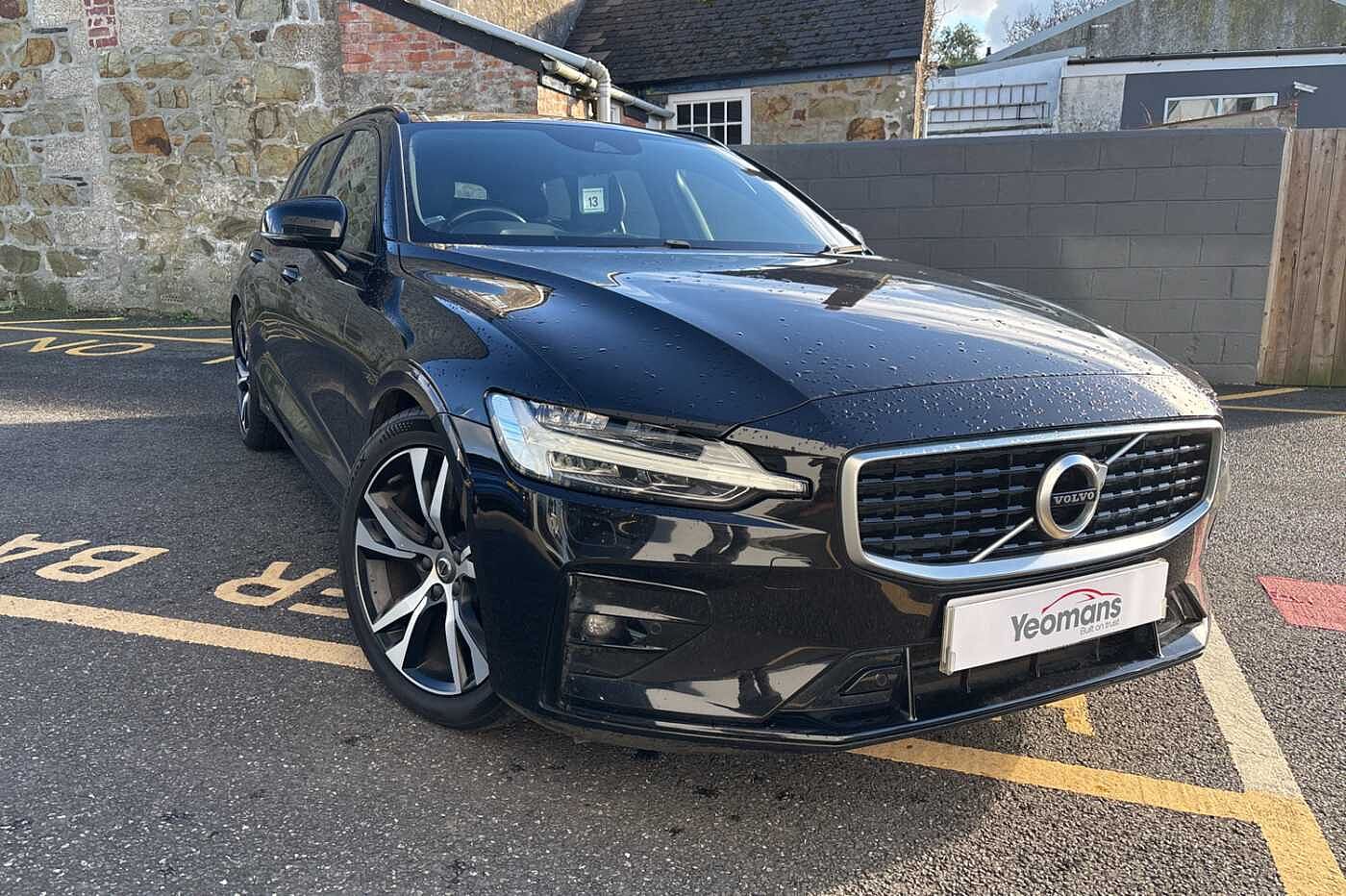 Main listing image - Volvo V60