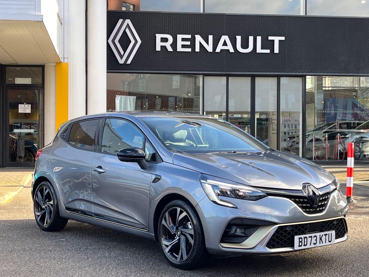 Main listing image - Renault Clio