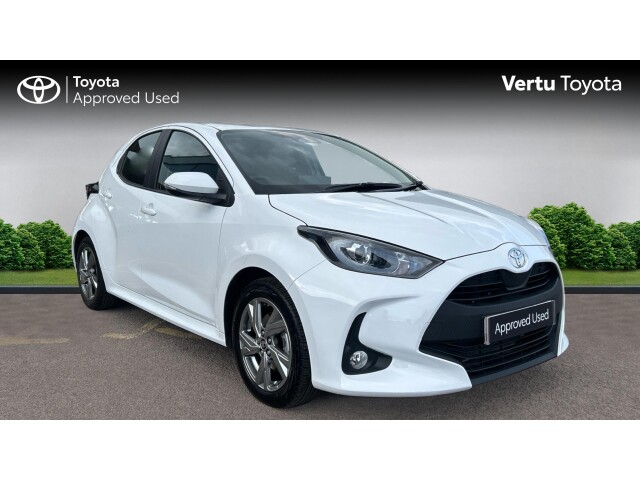 Main listing image - Toyota Yaris