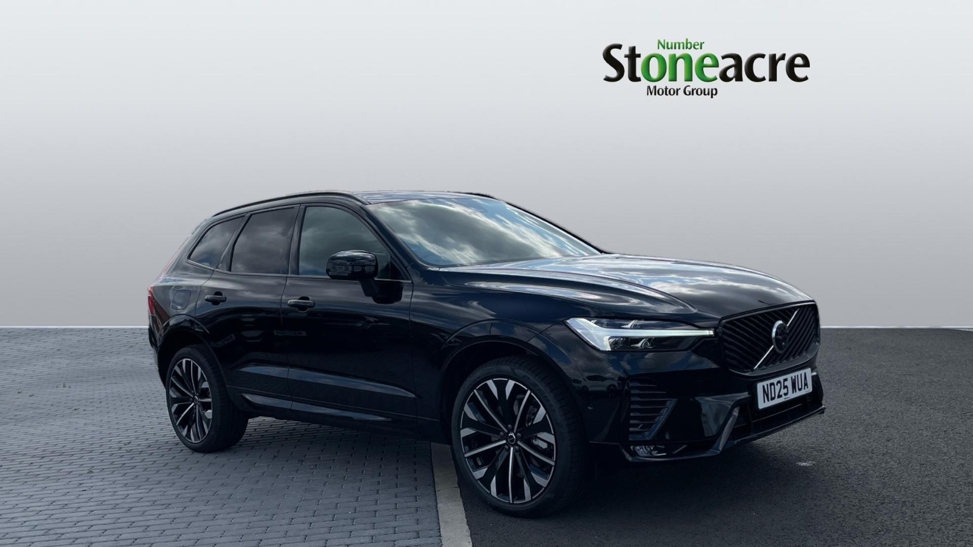 Main listing image - Volvo XC60