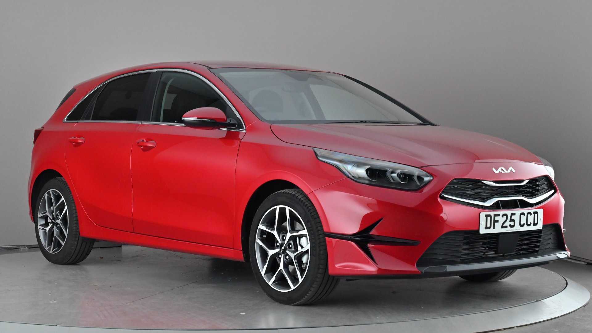 Main listing image - Kia Ceed