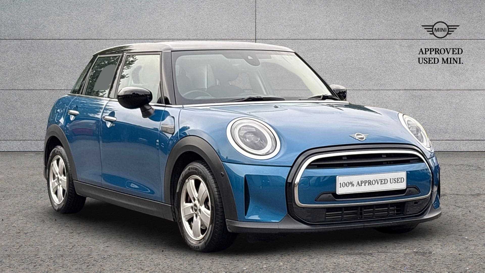 Main listing image - MINI Hatchback 5dr