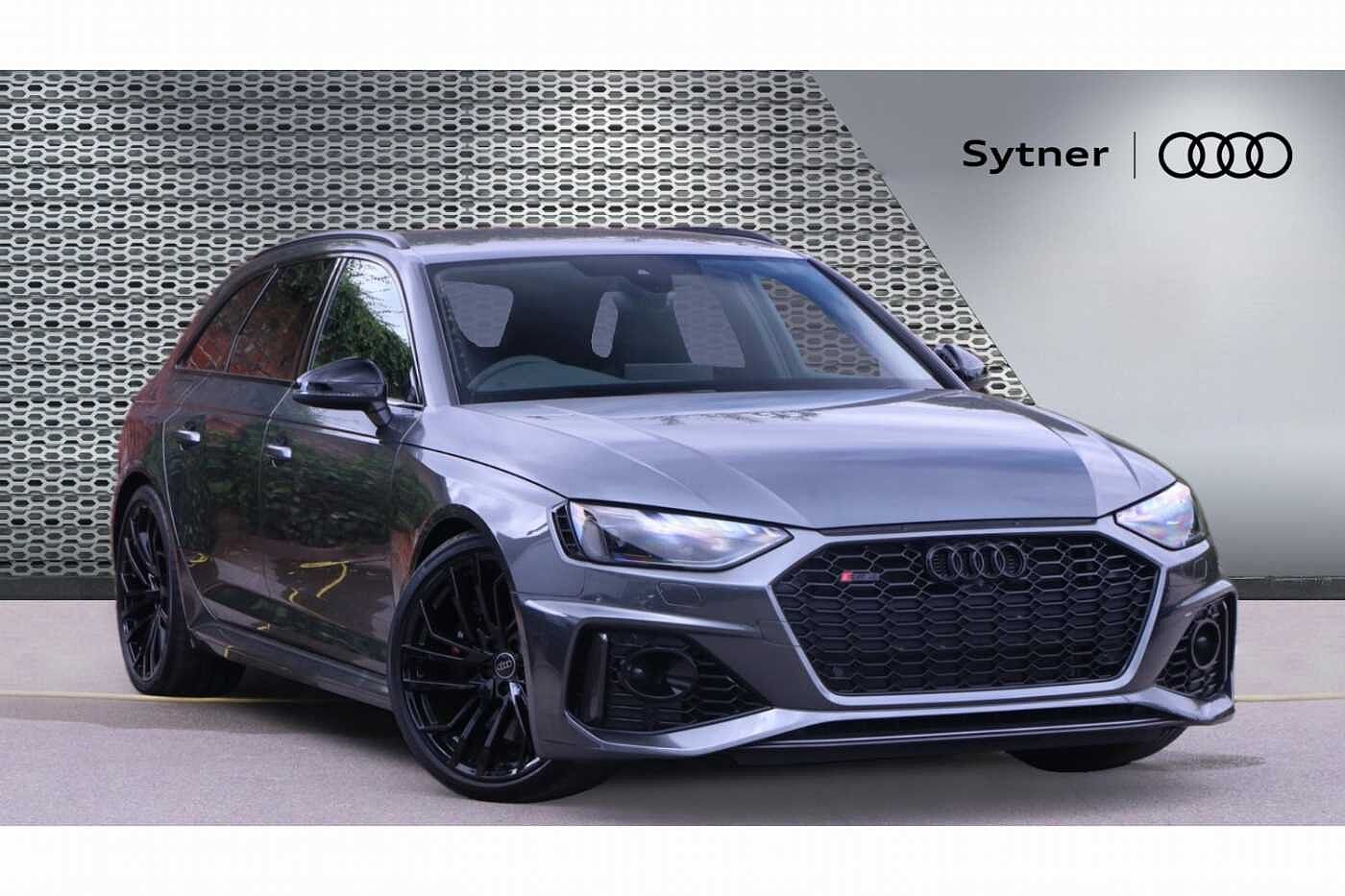 Main listing image - Audi RS4